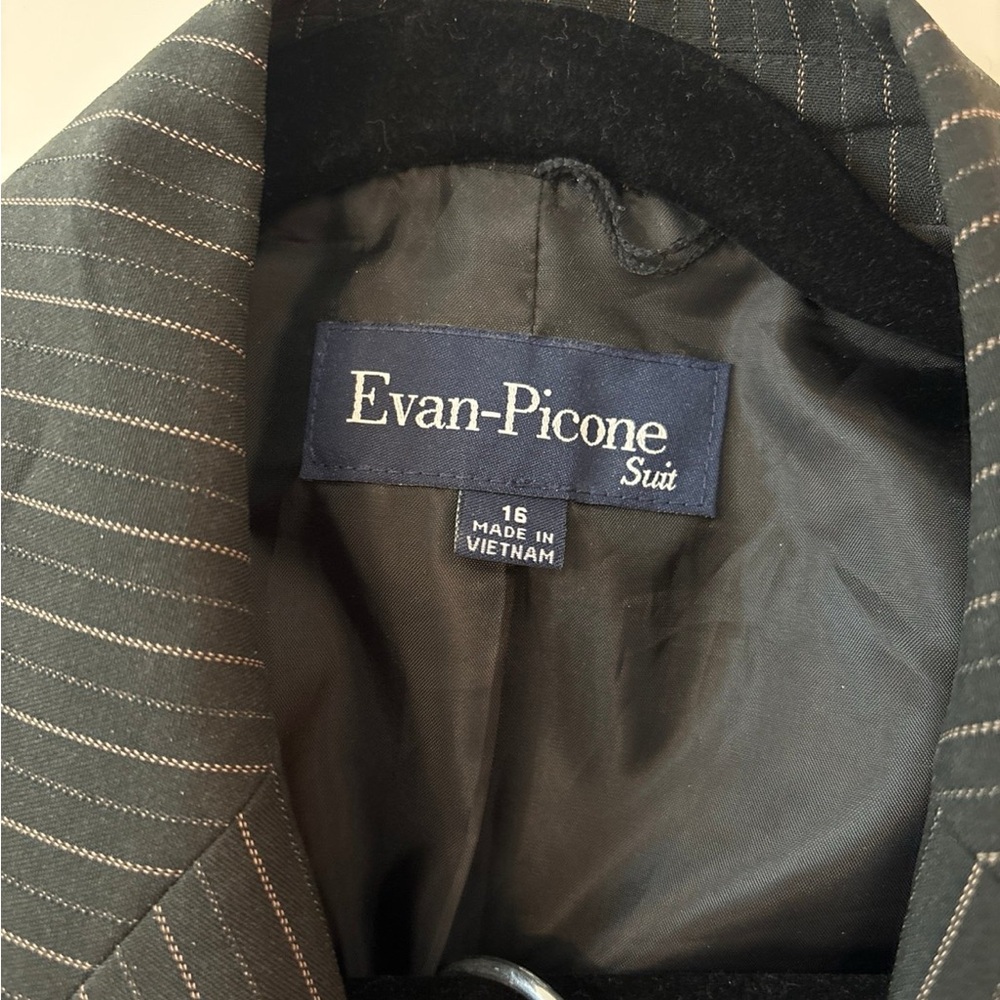 Evan Picone Black Pantsuit Professional Tailored Design - Picture 2 of 10